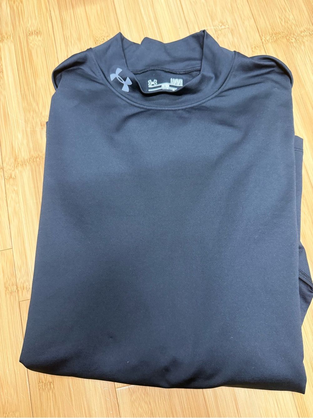 Under Armor LG Black Athletic ColdGear Top